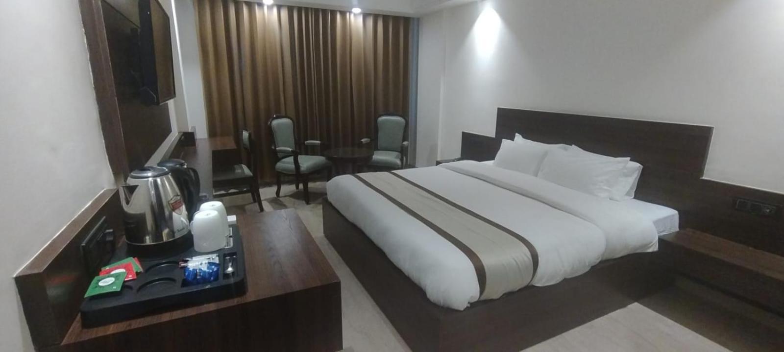 Hotel Ambica Katra Katra  Buitenkant foto