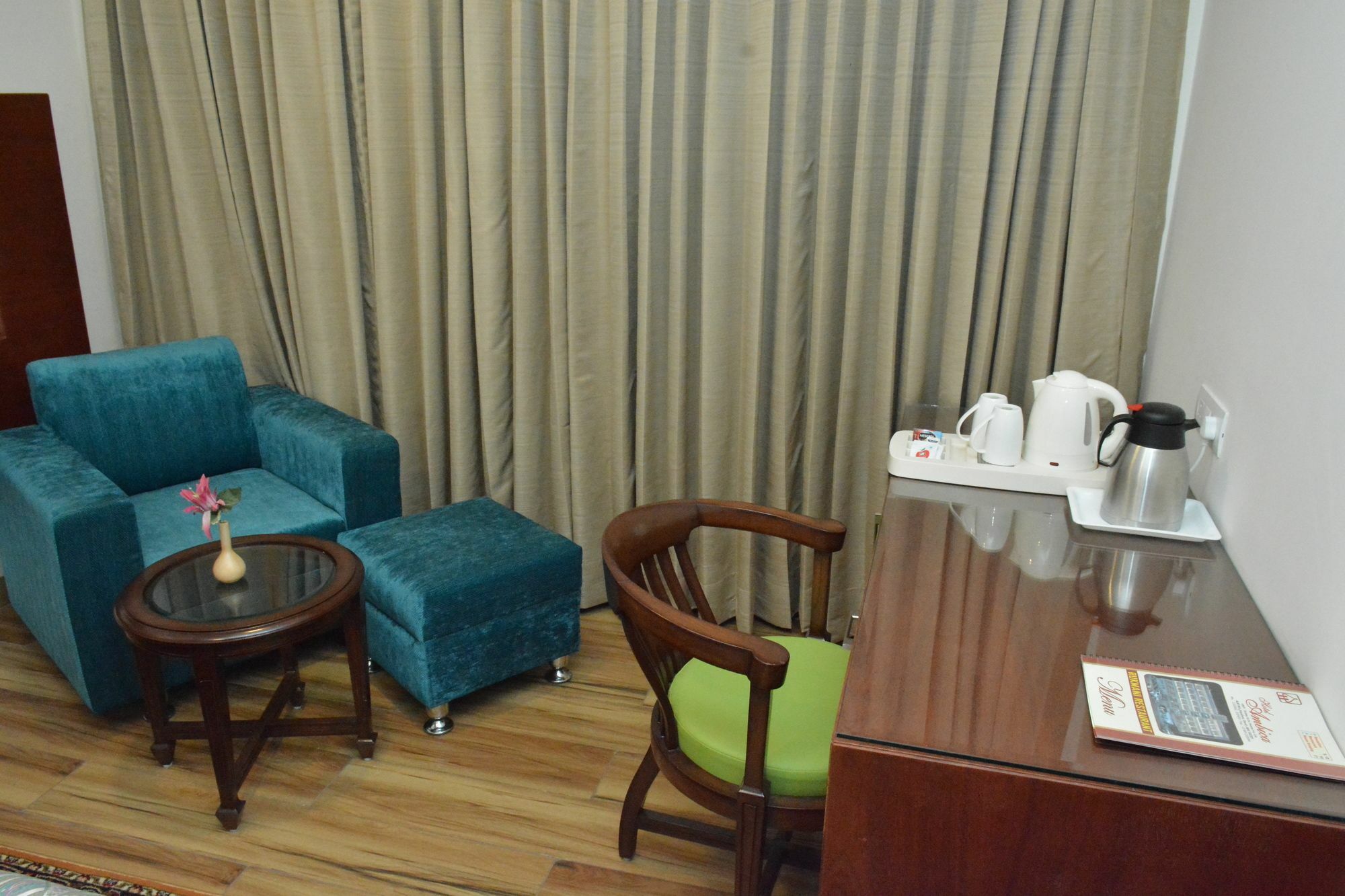 Hotel Ambica Katra Katra  Buitenkant foto